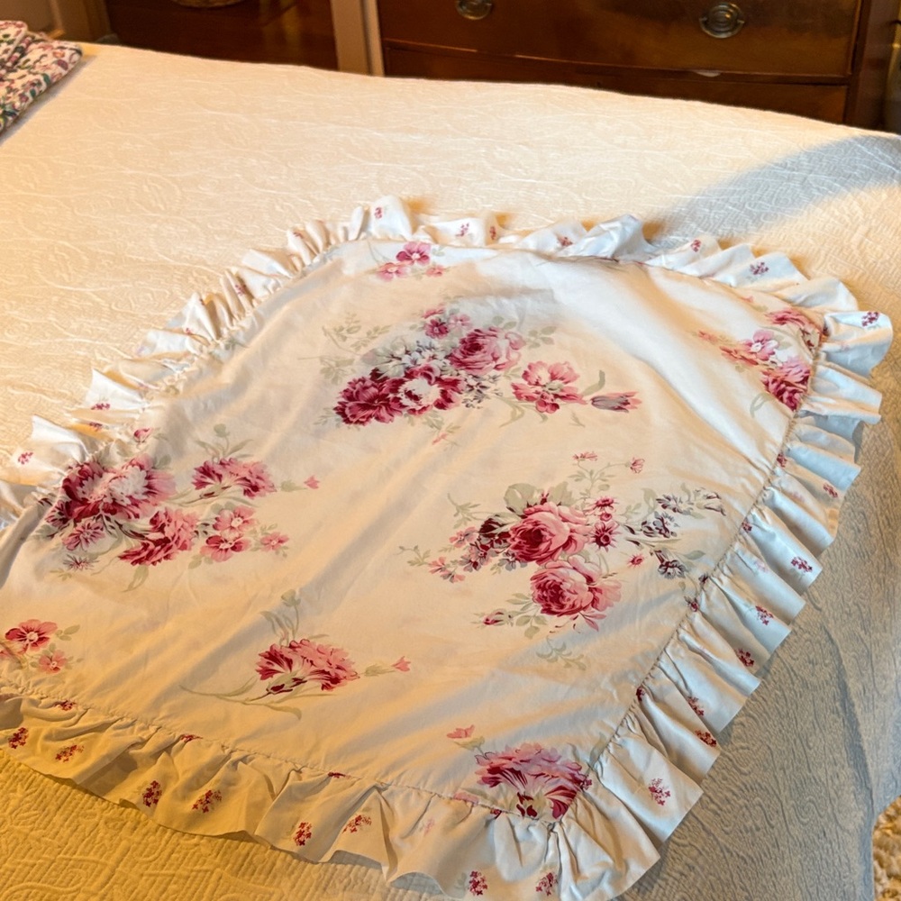 Simply Shabby Chic Pink and Cream Floral Pillowcase